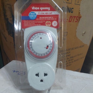 Ổ cắm hẹn giờ điện quang esk mt06