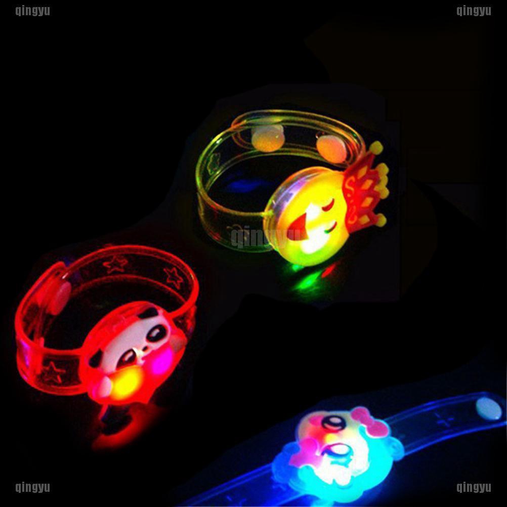 Dây Đeo Cổ Tay Gắn Đèn LED Kiểu Hoạt Hình Phong Cách Halloween