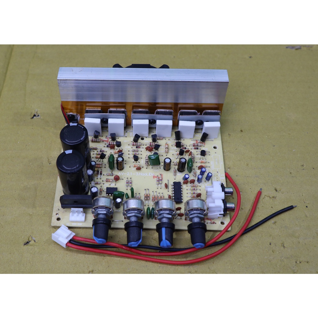 Mạch Khuếch Đại 2.1 Công Suất 180W Dùng Cho Bass 20 Mạch Khuếch Đại 2.1 Công Suất 180W Dùng Cho Bass 20