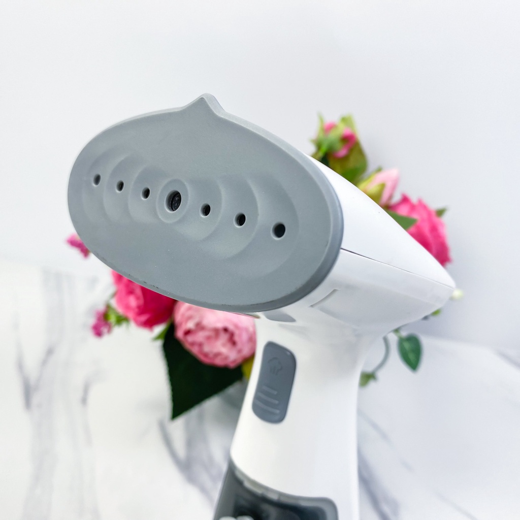 BÀN LÀ HƠI NƯỚC CẦM TAY MINI LOCK&LOCK ENI148, Công suất 1000w, Bảo hành 12 tháng