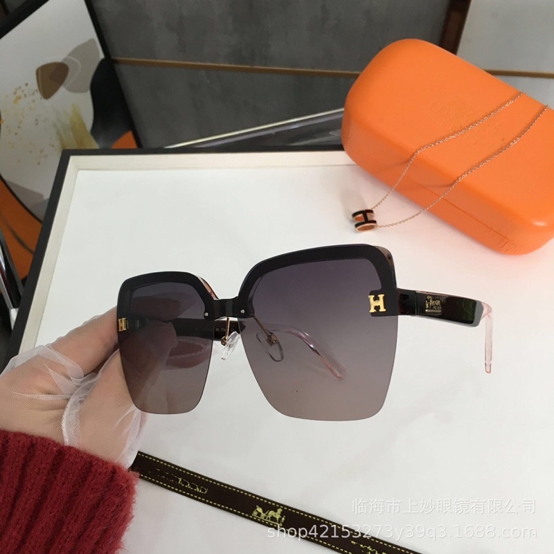 Kính mắt nội địa chữ H/K2835 | BigBuy360 - bigbuy360.vn