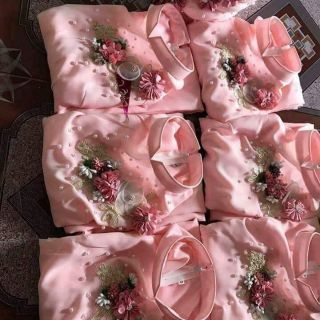 Áo dài chất lụa thái
