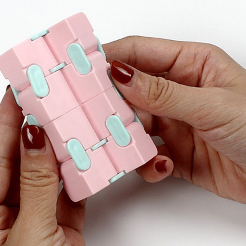 Khối Rubik Mini Giúp Giảm Căng Thẳng