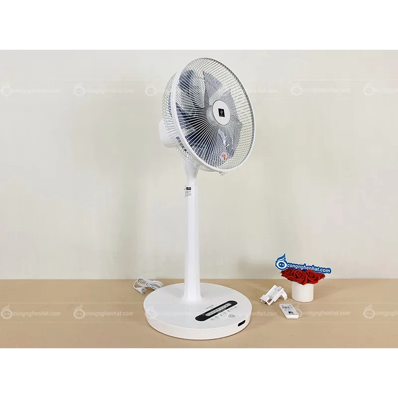 Quạt điện Sharp PJ-L3DS-W 7 cánh tạo ion Plasma khử mùi - Hàng nội địa Nhật Bản - Mới 100% - Bảo hành 12 tháng