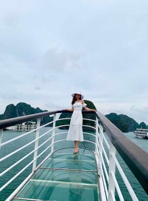 Maxi trắng trễ vai