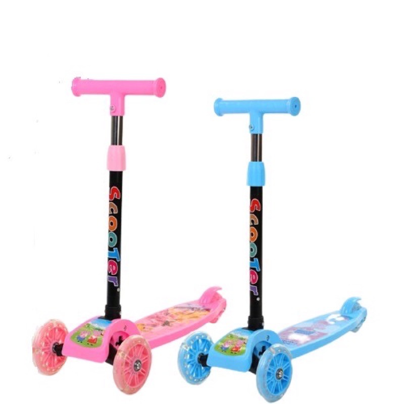 Xe trượt Scooter 3 bánh có bánh xe phát sáng cho bé giúp bé vận động thể thao ngoài trời