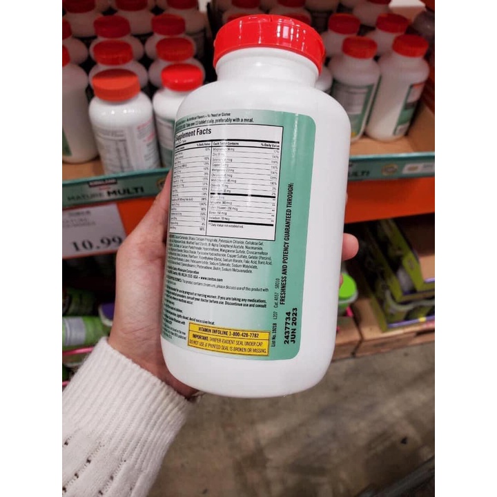 Mature Multi Kirkland – Bổ sung vitamin và khoáng chất cho nam nữ trên 50 tuổi