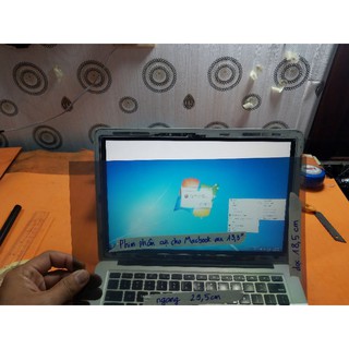 phim phân cực macbook air tặng dao,khăn lau,hướng dẫn dán