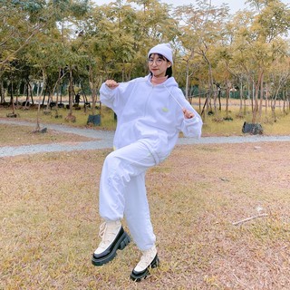 Quần dài Sweatpant Trắng INDAHOOD logo thêu