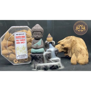 Nụ trầm hương thác khói