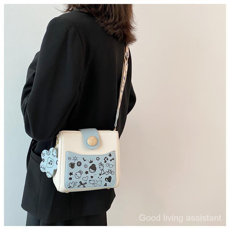 Graffiti Crossbody Bucket Bags Summer Fashion 2022 New For Women