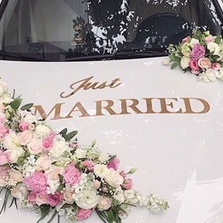 Chữ alu vàng gương just married dán xe hoa
