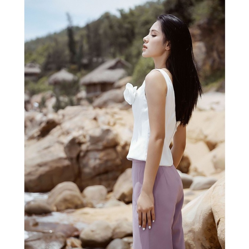 [Mã FAMALLT5 giảm 15% đơn 150k] Áo trắng không tay thiết kế Elise