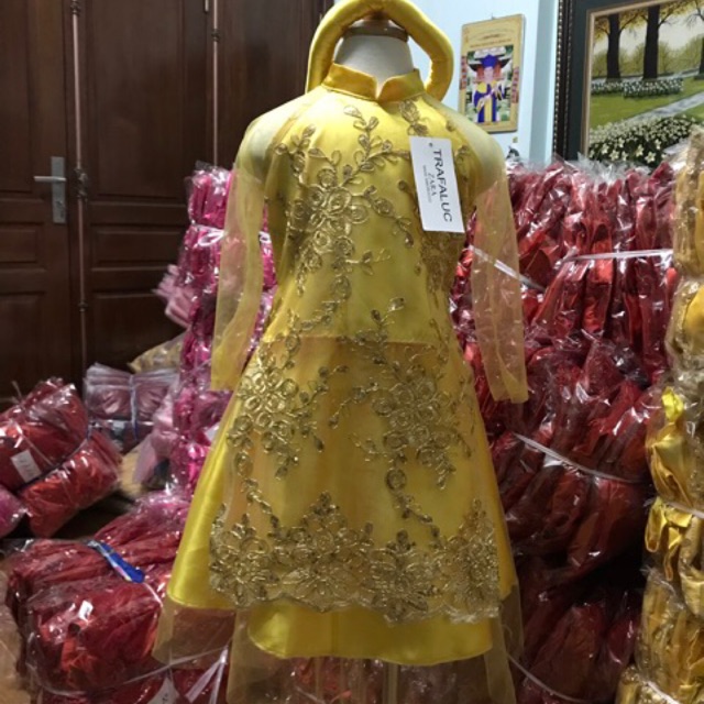 Áo dài đại cho bé lơn