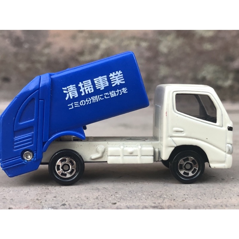 Xe ô tô mô hình Tomica Toyota Dyna Truck