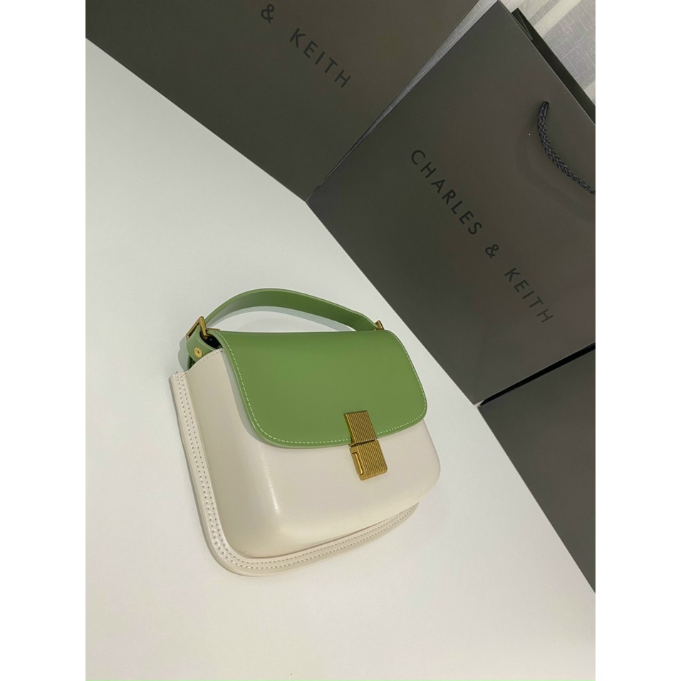 Túi Xách Nữ Đeo Chéo Charles & Keith Khóa Bấm