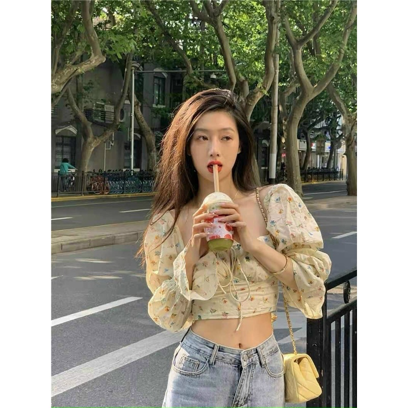 A16 Áo Croptop Kiểu Nữ Bánh Bèo 21Room Cổ Vuông Hoa Nhí Tay Dài Rút Ngực Sexy Cực Xinh