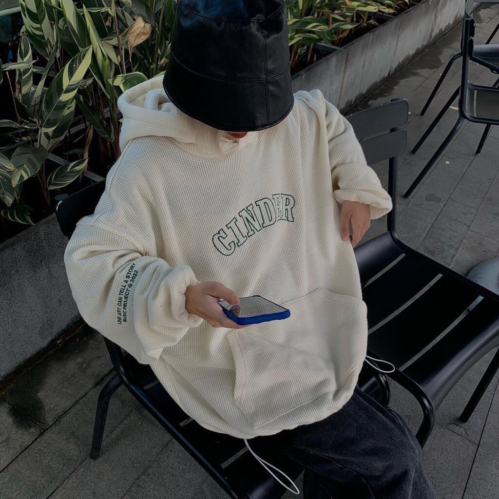 Hoodie Nam Nữ Tổ Ong Chữ Cinder Tay Bồng Mũ Rộng form To Basic