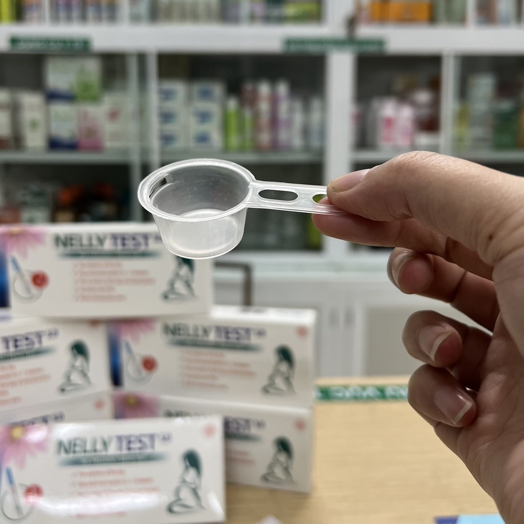Que thử thai NELLY TEST, que có bản to 5.0mm và cốc có tay cầm, cho kết quả nhanh chính xác