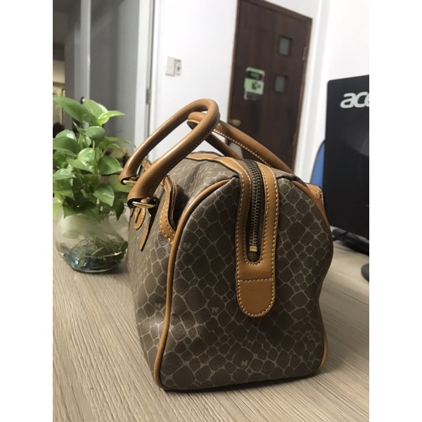 Túi da công sở dáng trống Nina Ricci - used bags