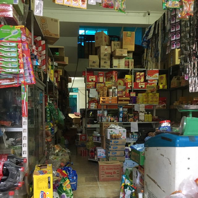 chuyên sỉ lẻ đồ ăn vặt,đồ chơi