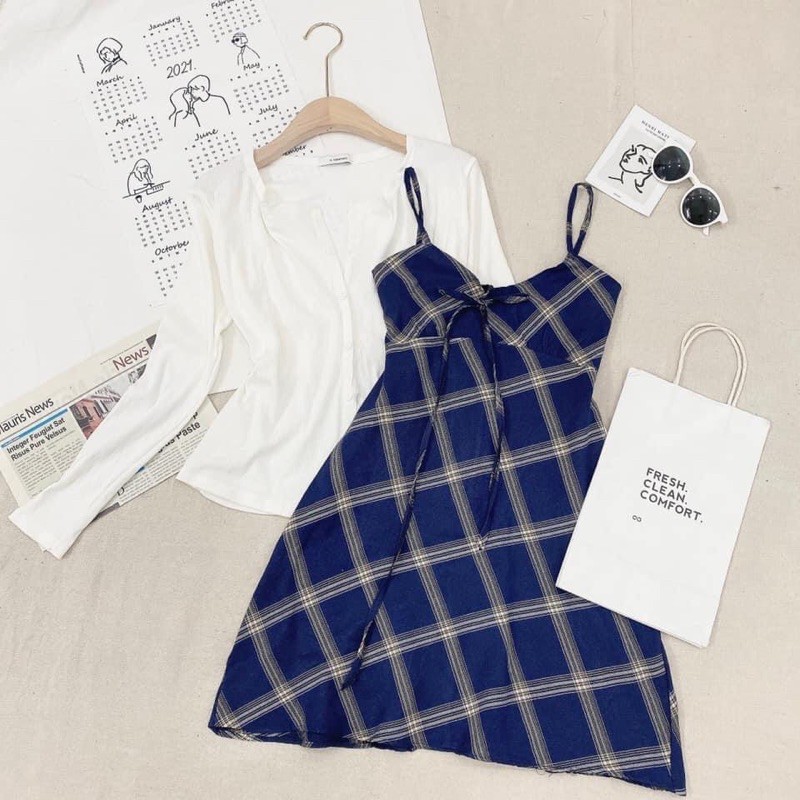 Set đầm kẻ màu xanh kết hợp với áo khoác cardigan cá tính MS115 | BigBuy360 - bigbuy360.vn