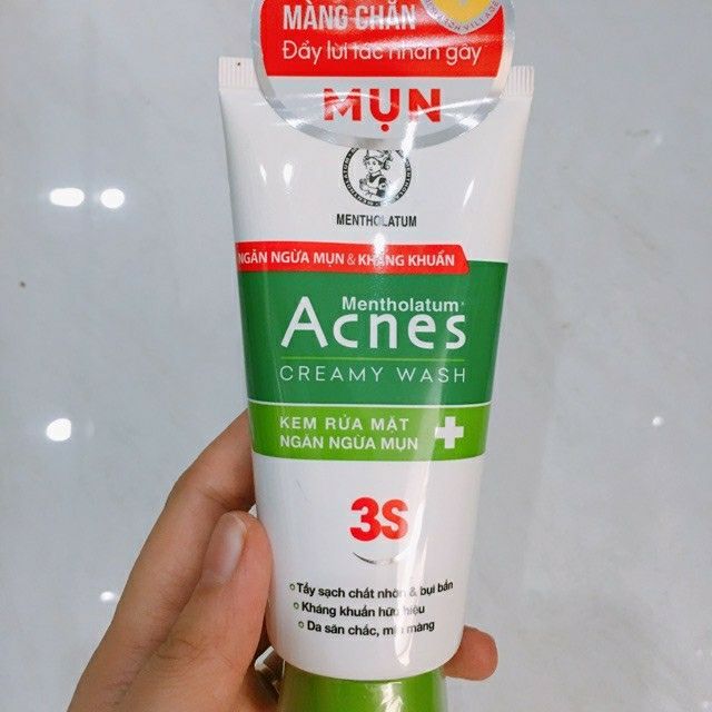 Sữa Rửa Mặt Acnes 100g