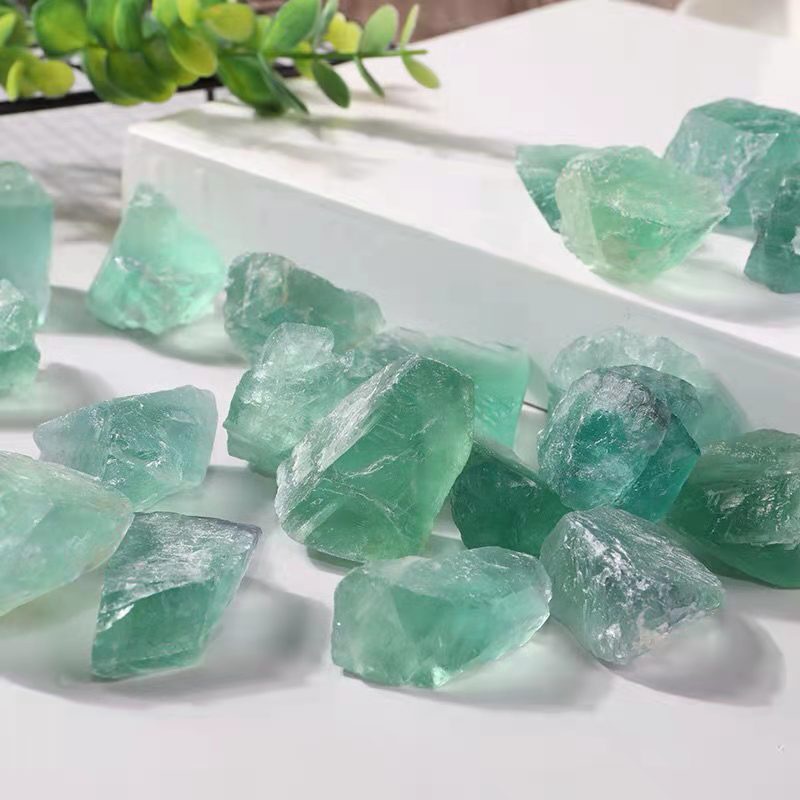 Đá tinh thể Fluorite màu xanh lá cây dùng khuếch tán tinh dầu