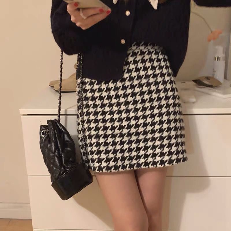 Chân váy dạ Forgirl kẻ caro đen trắng cá tính