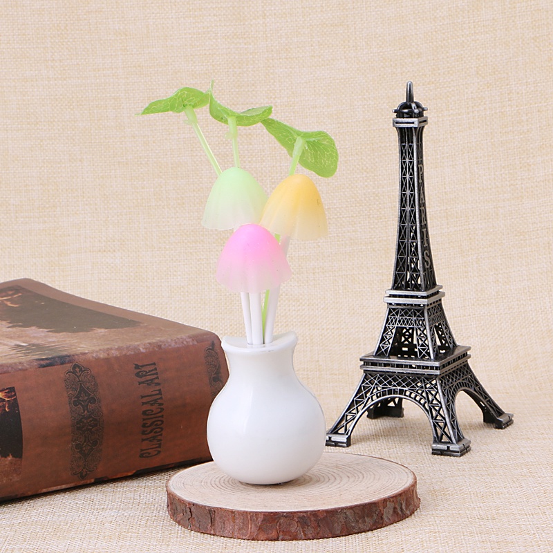 Đèn LED Hình Hoa Sen 220V Có Cảm Biến Chuyển Động