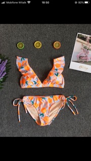 Bikini trái cam vitamin C