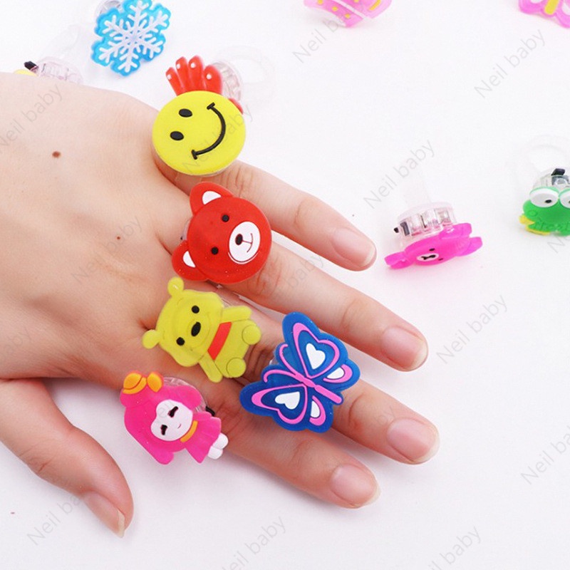 Nhẫn Nhựa Hình Động Vật/Trái Cây Hoạt Hình Dễ Thương Cho Bé