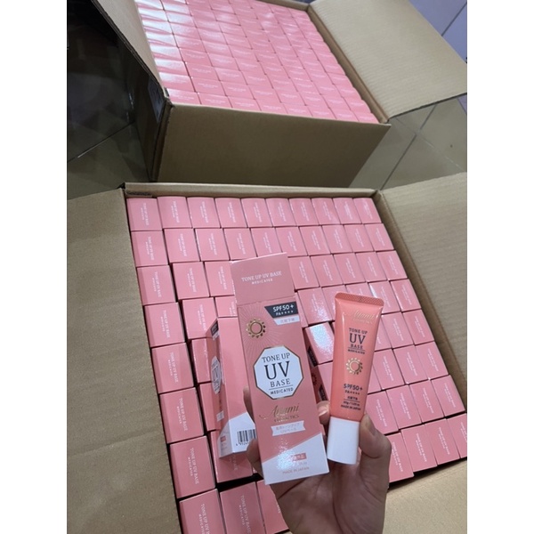 KEM CHỐNG NẮNG DƯỠNG DA NÂNG TONE DƯỢC MỸ PHẨM AYAMI COSMETICS TONE UP UV CREAM SPF50+ PA++++  NHẬT BẢN