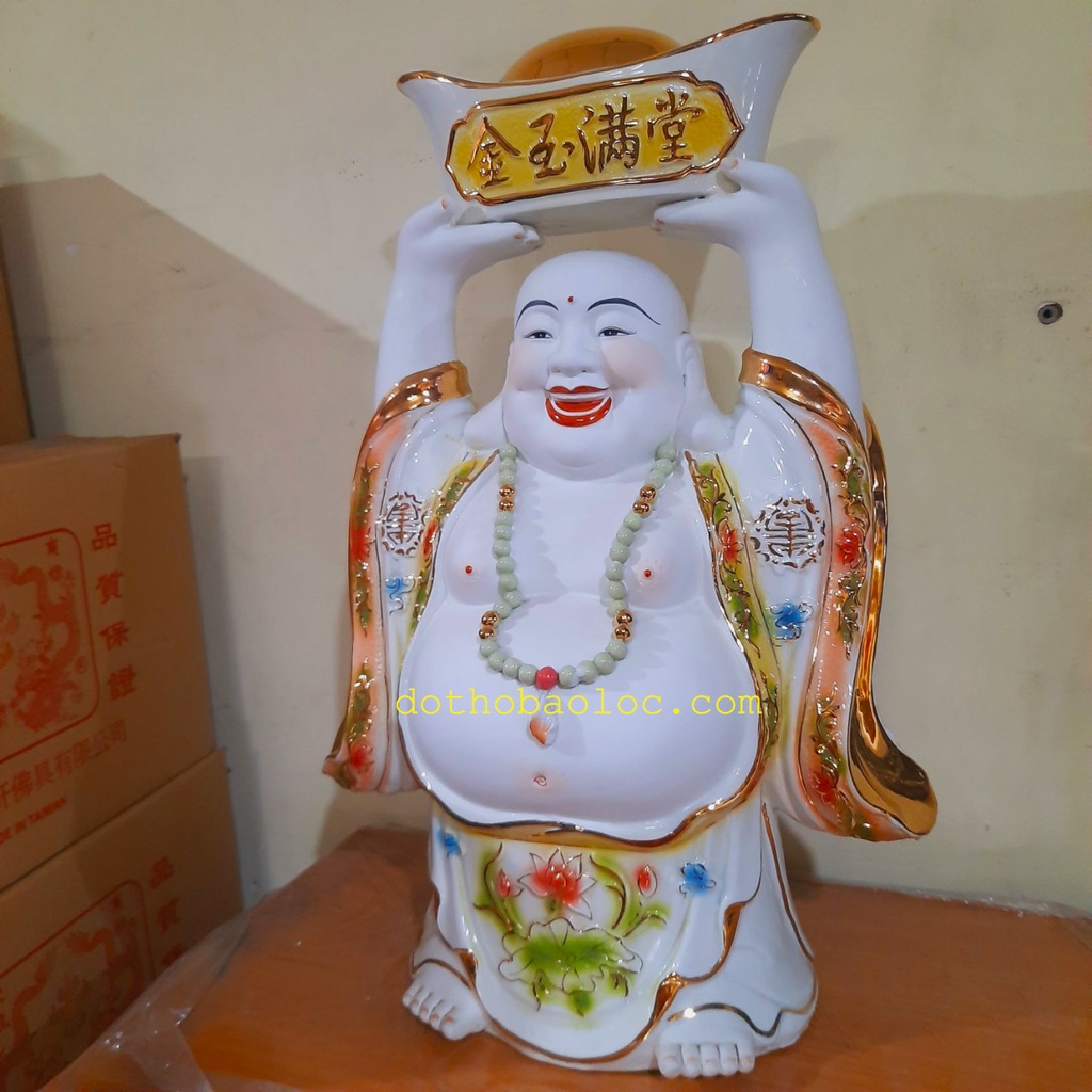 Tượng Phật Di Lặc nâng thỏi vàng phong thủy bằng gốm sứ cao cấp cao 62cm