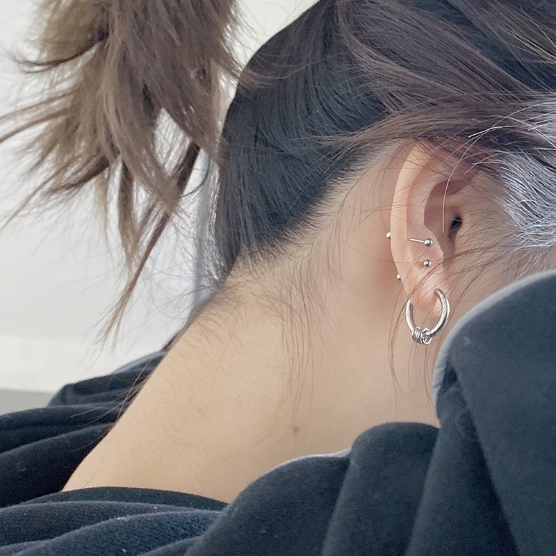 Khuyên tai dạng vòng kẹp bằng kim loại phong cách đường phố cá tính đen tối đơn giản 19182