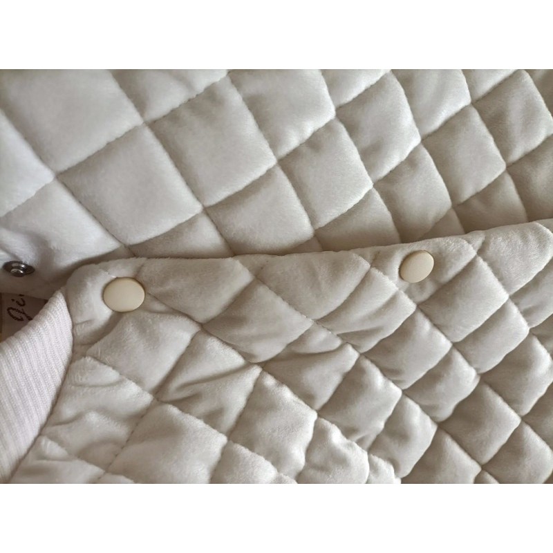 Áo khoác bomber trám nhung