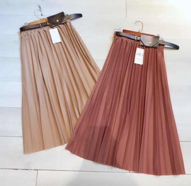 CHÂN VÁY XẾP LY KÈM DÂY LƯNG TÚI DA MS18366 | BigBuy360 - bigbuy360.vn