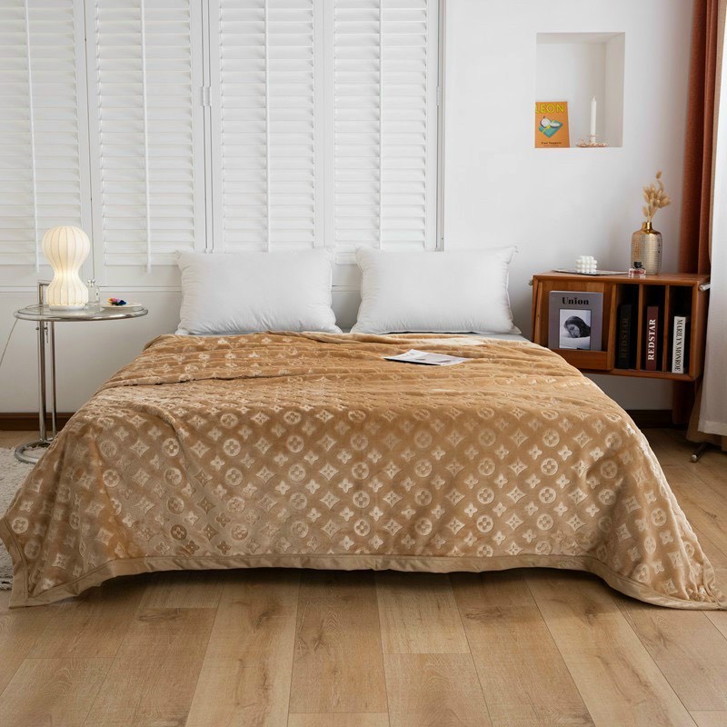 Chăn tuyết Blanket Yuki Queen in LV cực đẹp êm mềm mịn, size 2mx2m3,