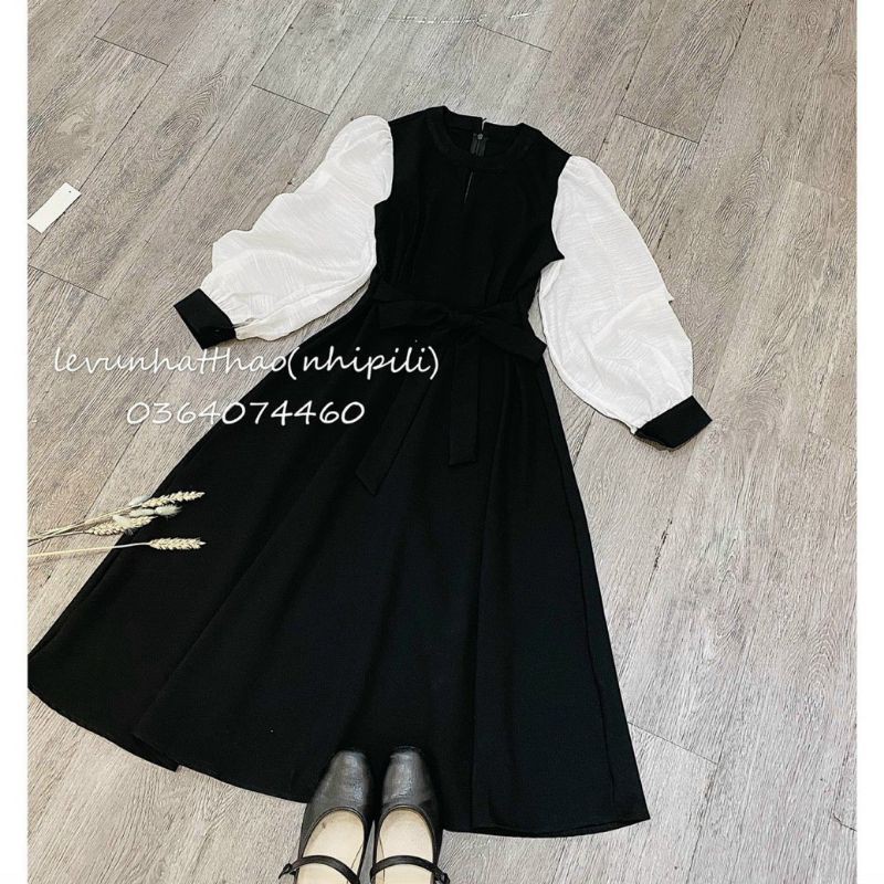đầm đen midi xoè tay phối trắng mã 0402