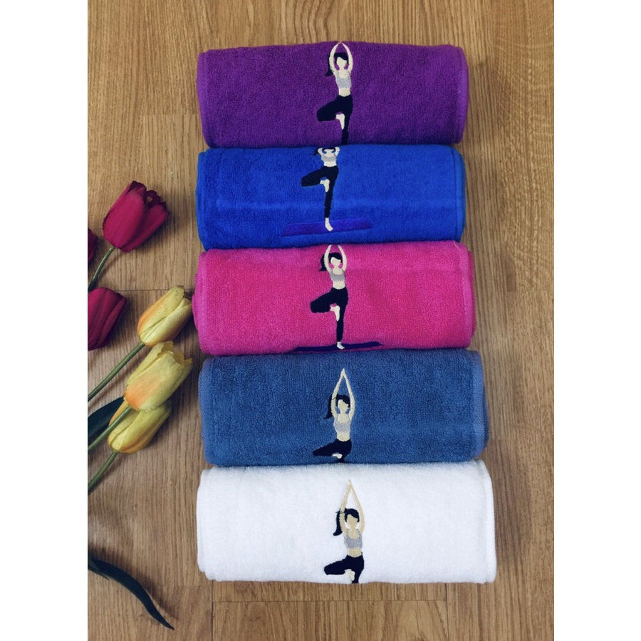 Khăn lau mồ hôi Yoga, Gym thêu hình cô gái yoga