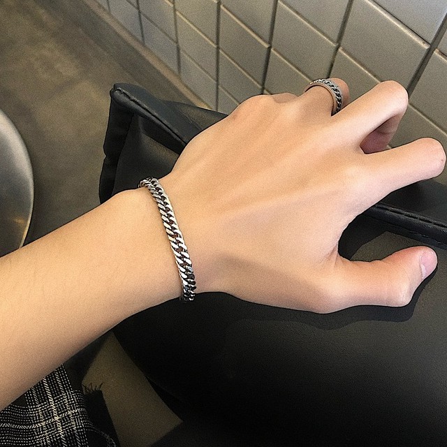Vòng Tay Xương Rắn Kim Loại Đơn Giản Phong Cách Hàn Quốc Dễ Phối Đồ Dành Cho Nam Và Nữ