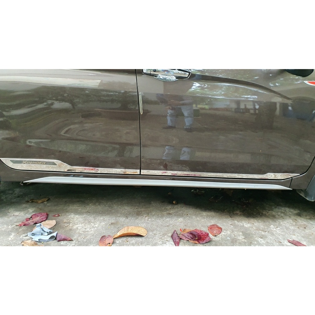 Nẹp sườn Xpander mẫu inox mới xịn không han gỉ, không bong tróc bay màu - Do choi xe hoi uy tin