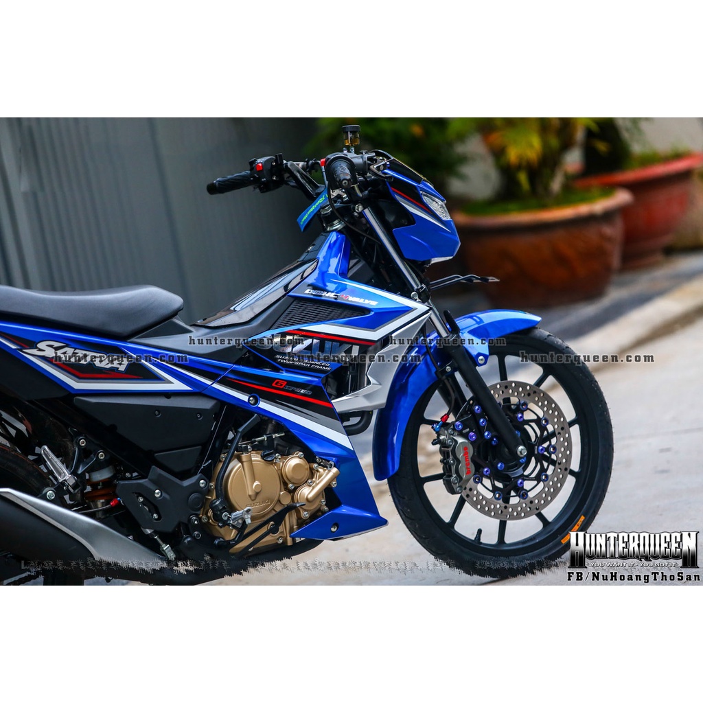 Tem rời cao cấp dán xe Raider FI xanh. Ghép chữ SUZUKI và Satria chất liệu CROM lạ mắt