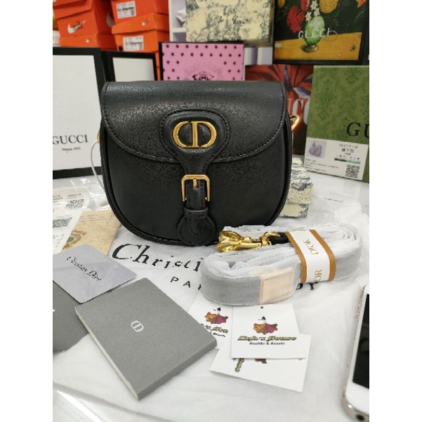 Túi dior dáng bầu