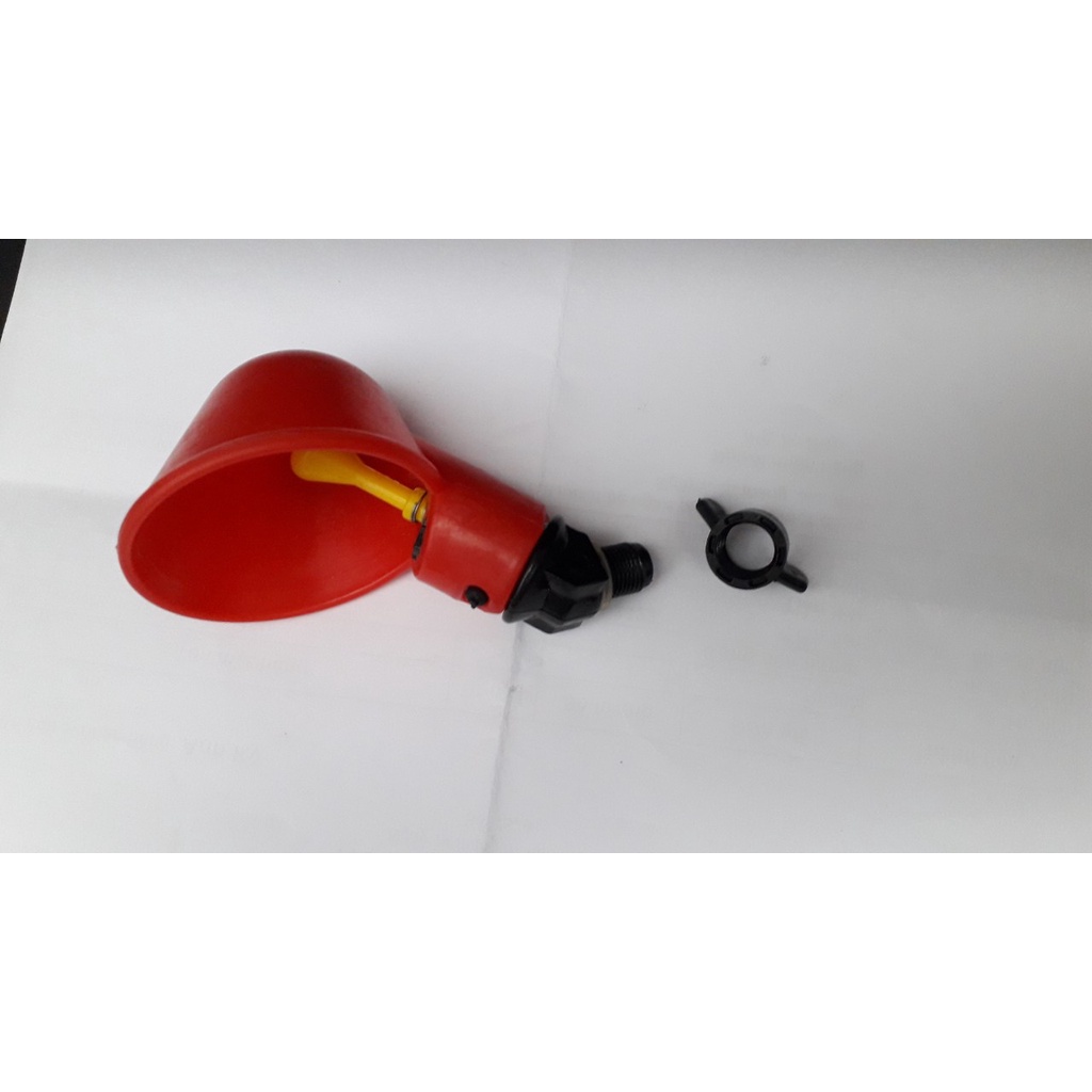 Chén gắn xô nước gà uống, máng nước, núm uống
