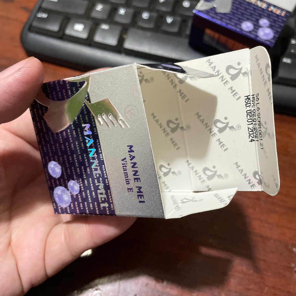 Kem Dưỡng Trắng Da Mờ Thâm Vitamin E C Manne Mei 15GR