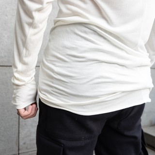 WHITE LONG-SLEEVE T-SHIRTS