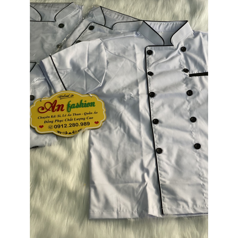 Áo bếp màu trắng ngắn tay mẫu đẹp dành cho Nam và Nữ vải kaki mềm mịn-shop sản xuất.