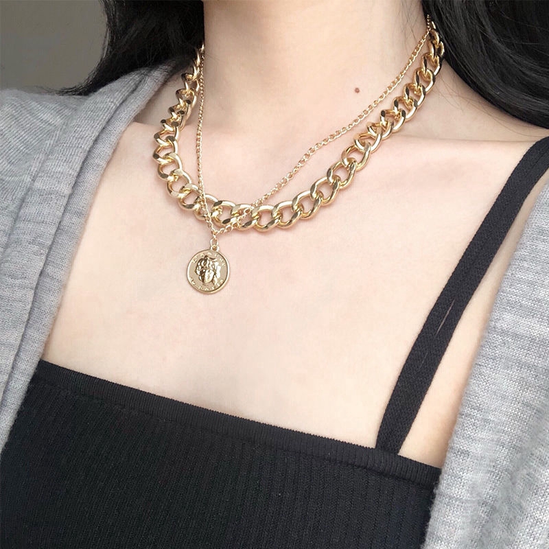 Dây chuyền mặt tròn với dây mắt xích đôi phong cách cổ điển thời trang