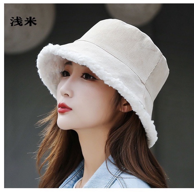 Mũ buclet lông cừu đội được 2 mặt